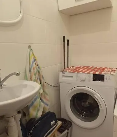 Entire Studio In The City Center Apartment *